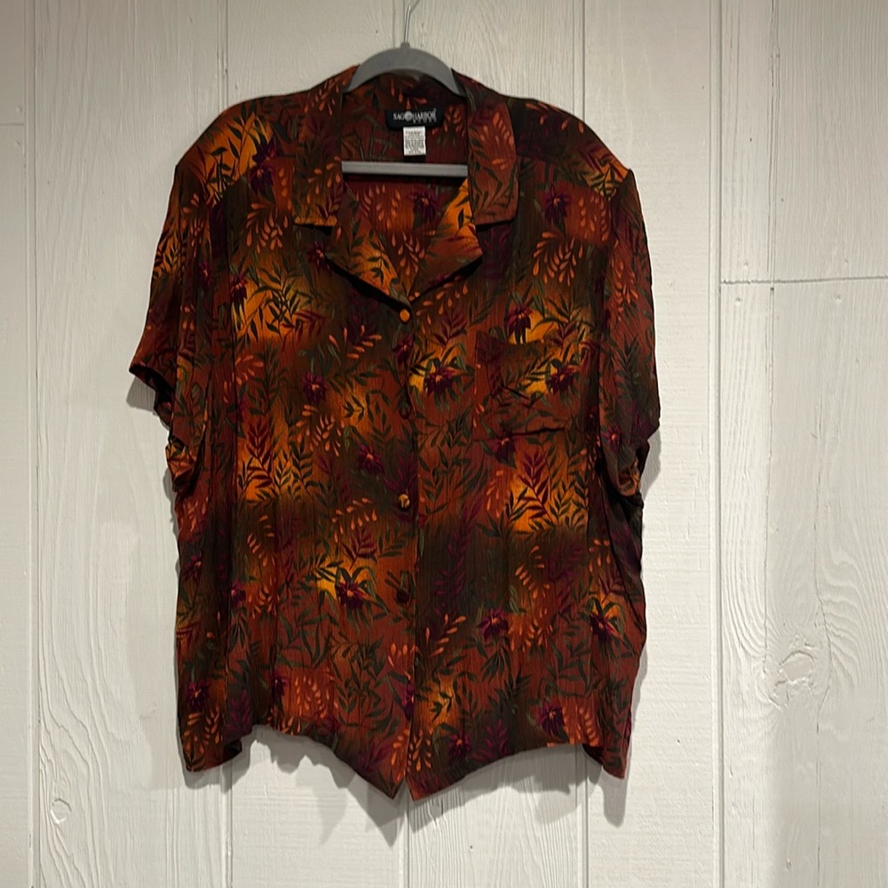Sag Harbor Short Sleeve Button Down Blouse
